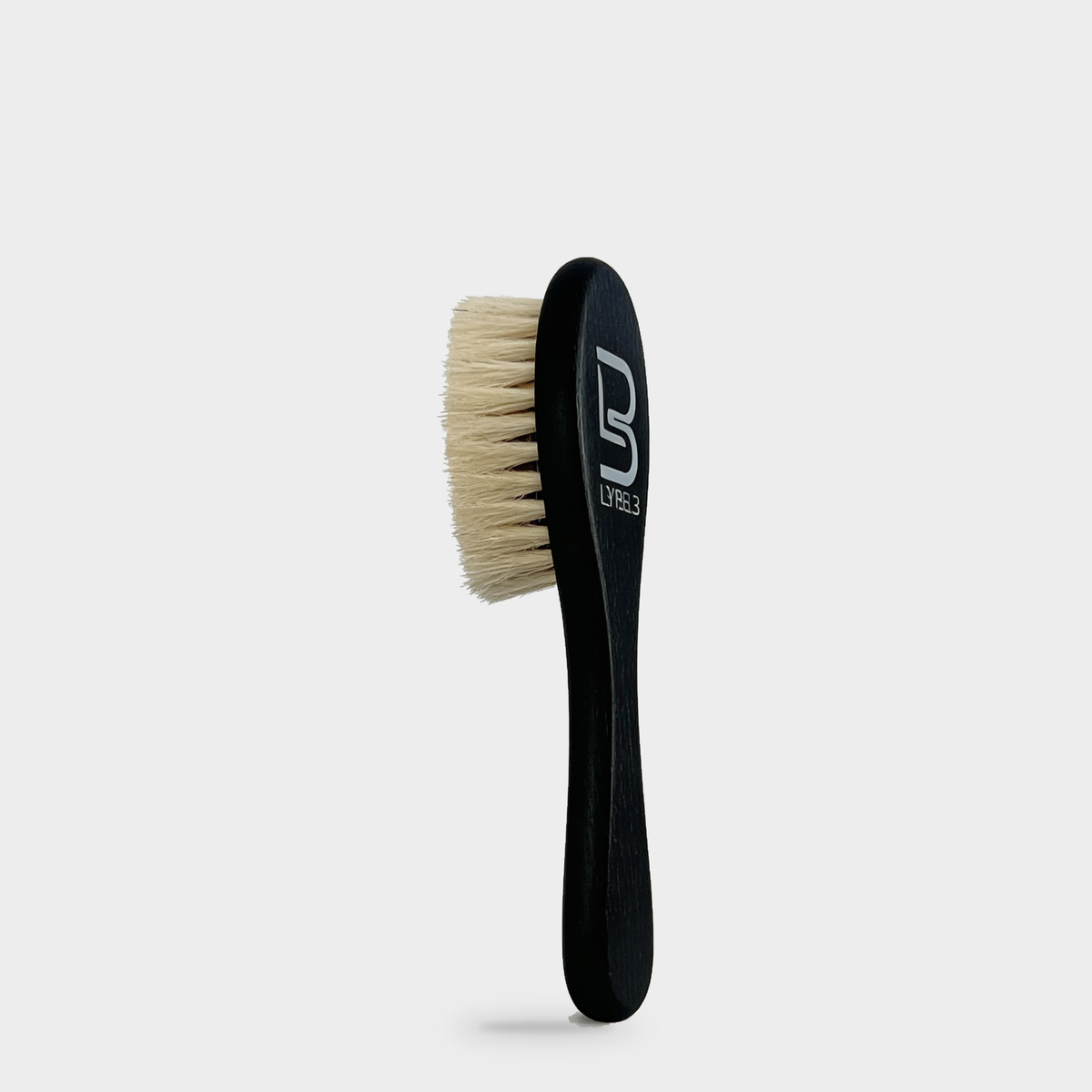 L3VEL3 Bristle Clipper Brush — Portada