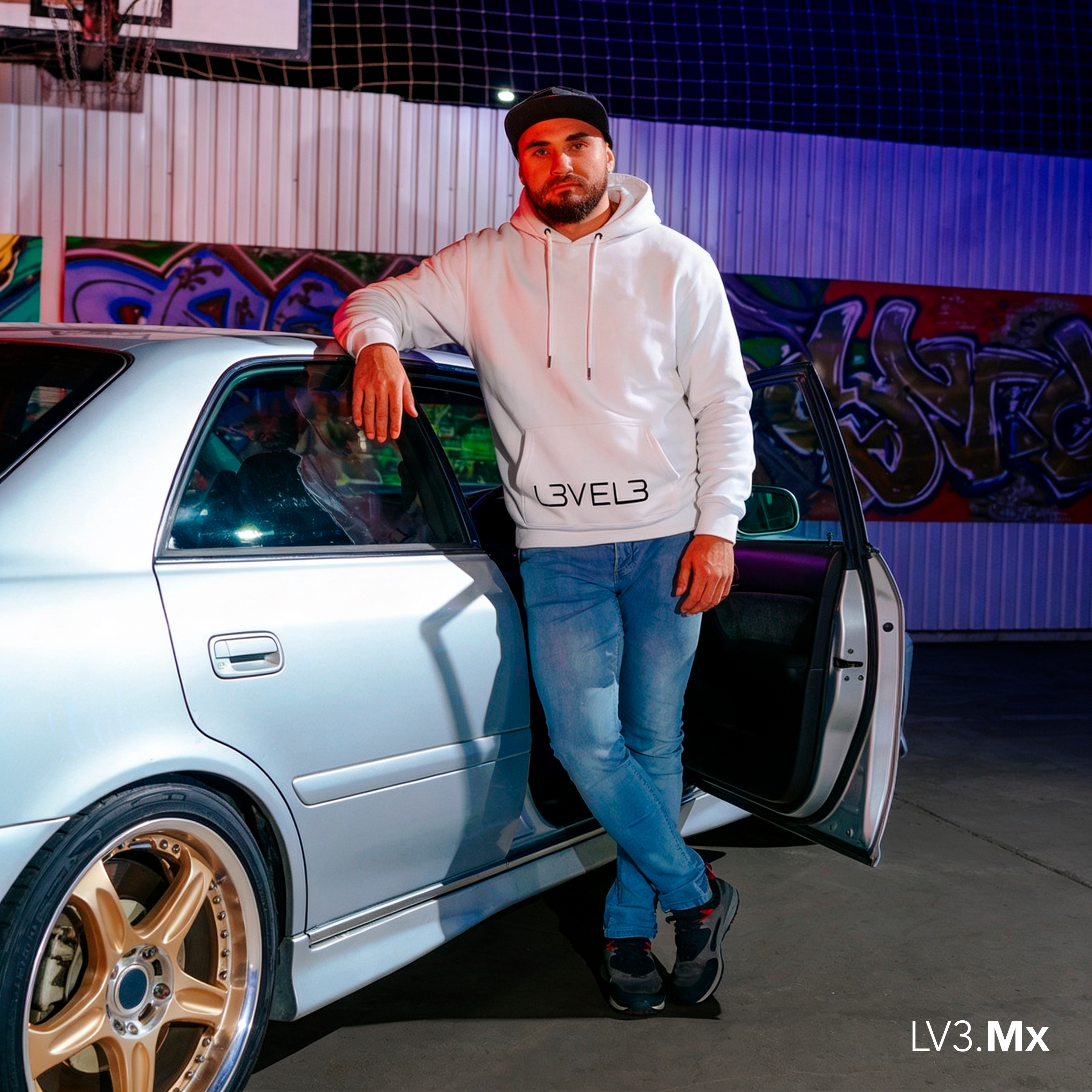 L3VEL3 ESSENTIAL HOODIE - BLANCO