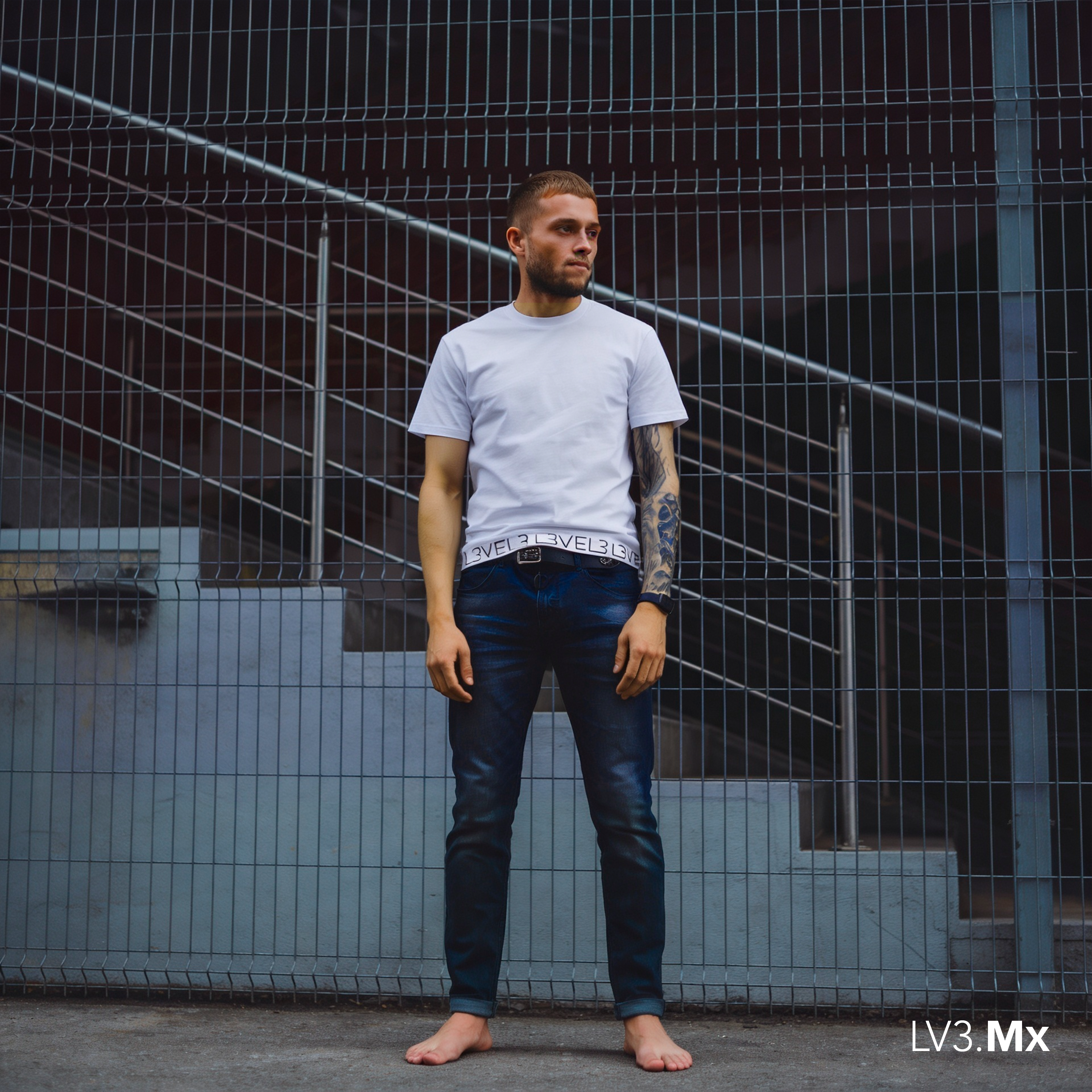 L3VEL3 PREMIUM LOGO STRIP TEE - BLANCO