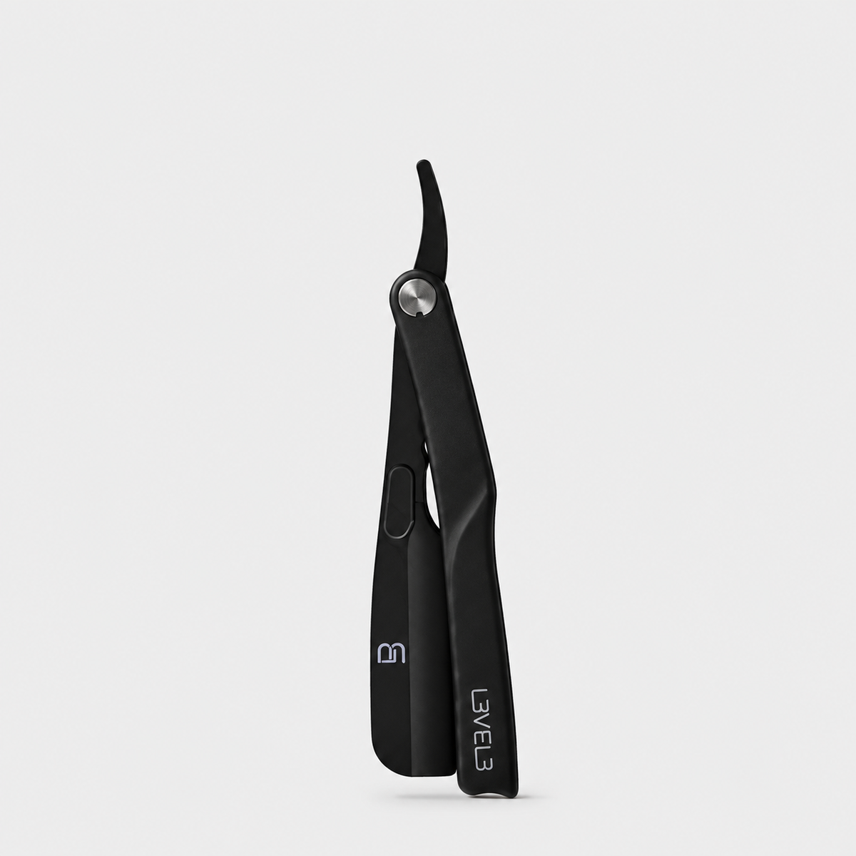L3VEL3 Black Milly Razor — Vista cerrada