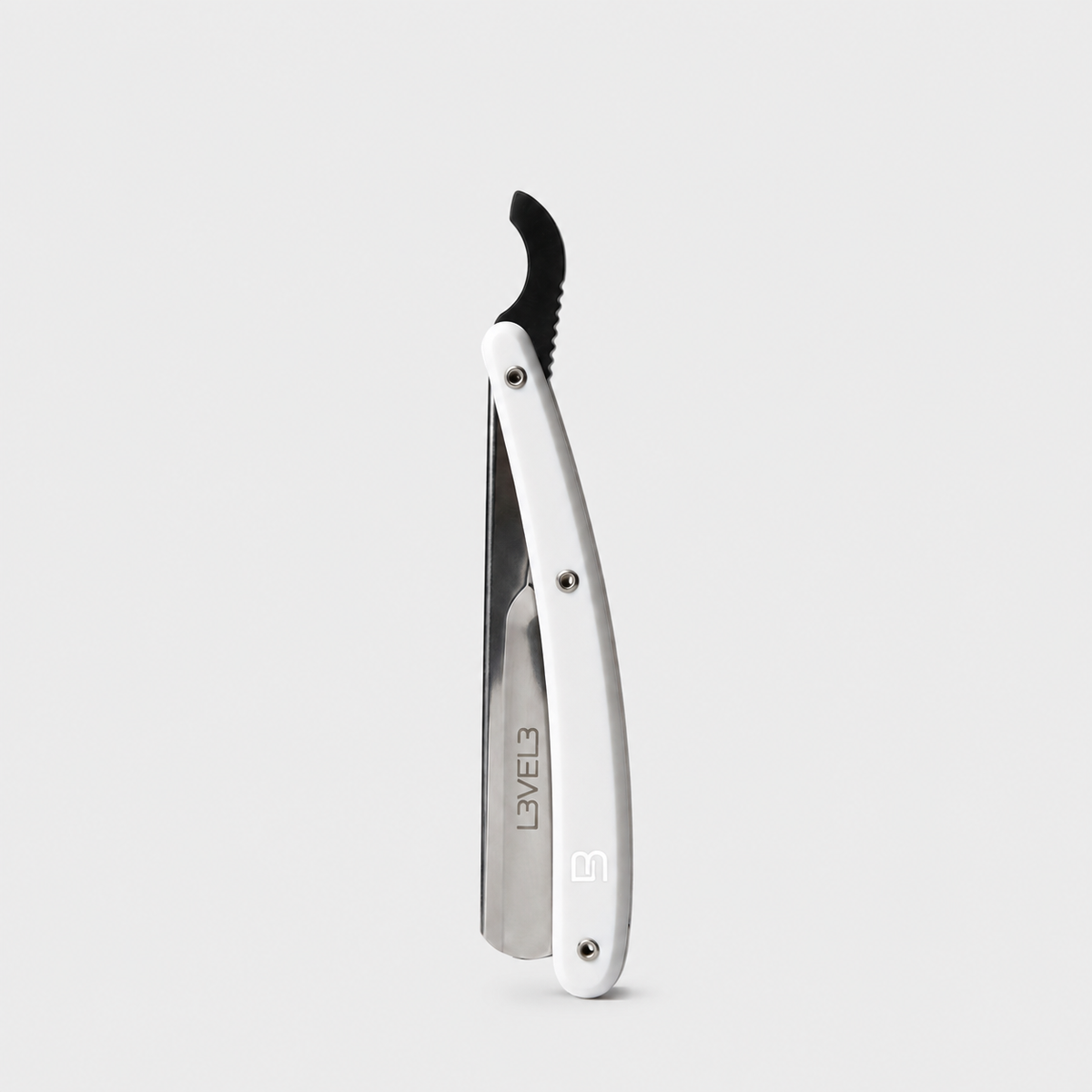 L3VEL3 White Turkish Razor — Vista cerrada