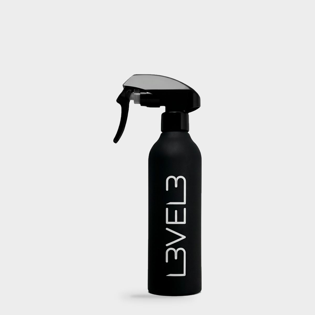 L3VEL3 Rubberized Water Spray Bottle Black — Portada