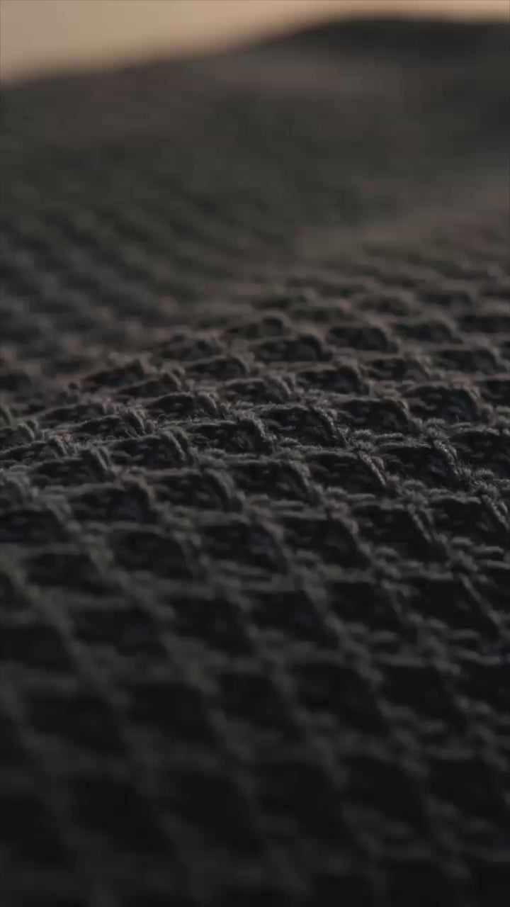 Cargar video: L3VEL3 BLACK TOWEL