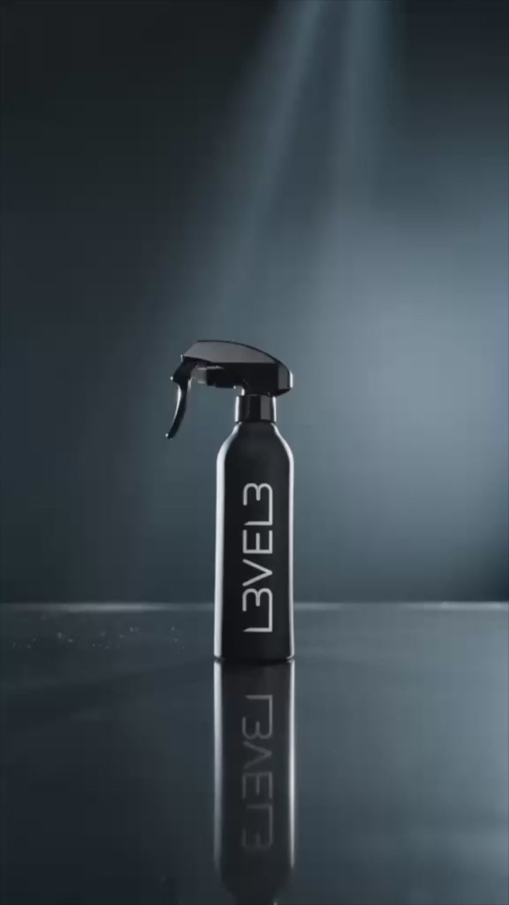 Cargar video: L3VEL3 RUBBERIZED WATER SPRAY BOTTLE BLACK