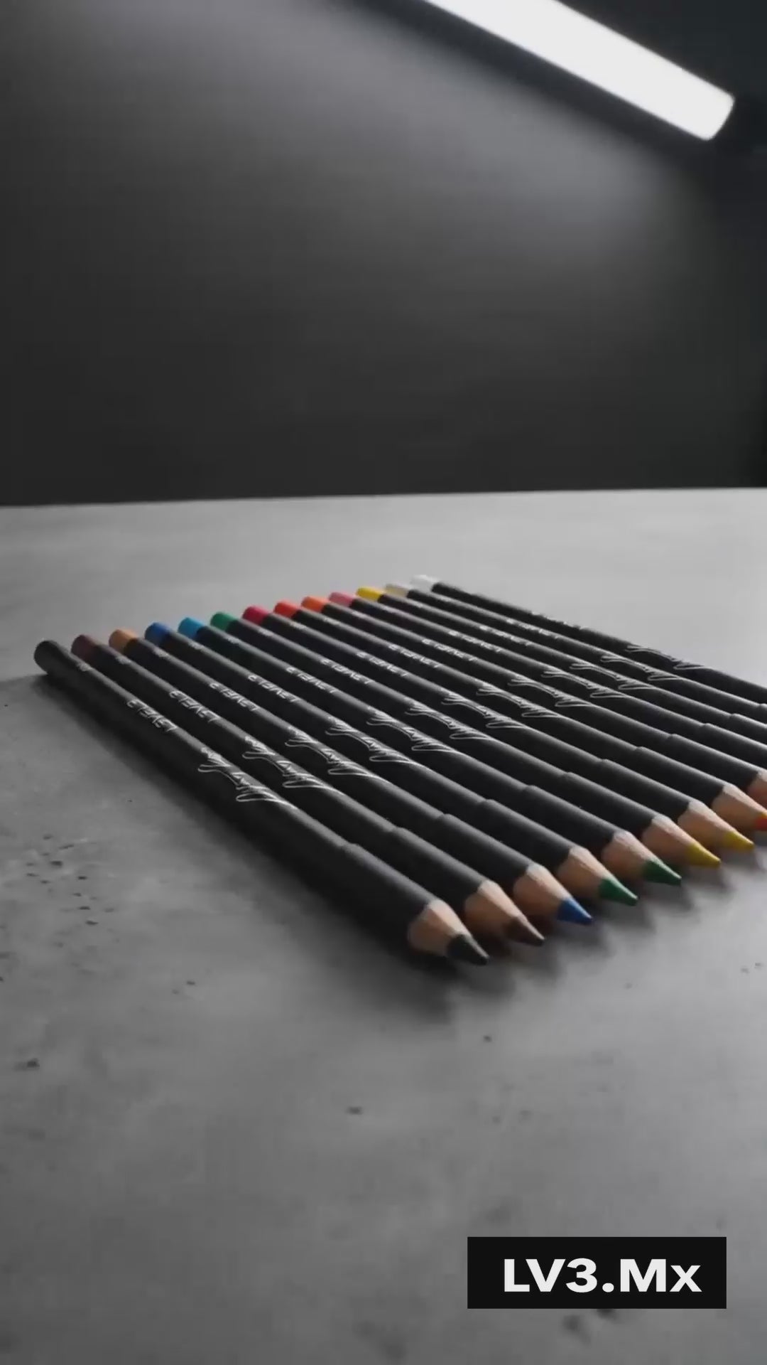 Cargar video: L3VEL3 12PC PENCILS ASSORTED COLORS